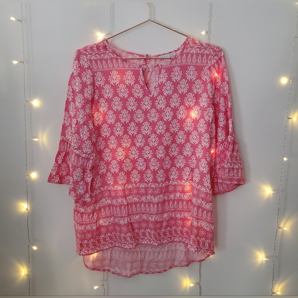 NWT Karissa and Me Coral and White Floral Tunic Blouse in Medium